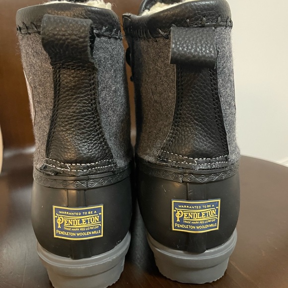 Pendleton Olympic National Park Duck Boot In Grey Fabric- New Without Box - Picture 7 of 14